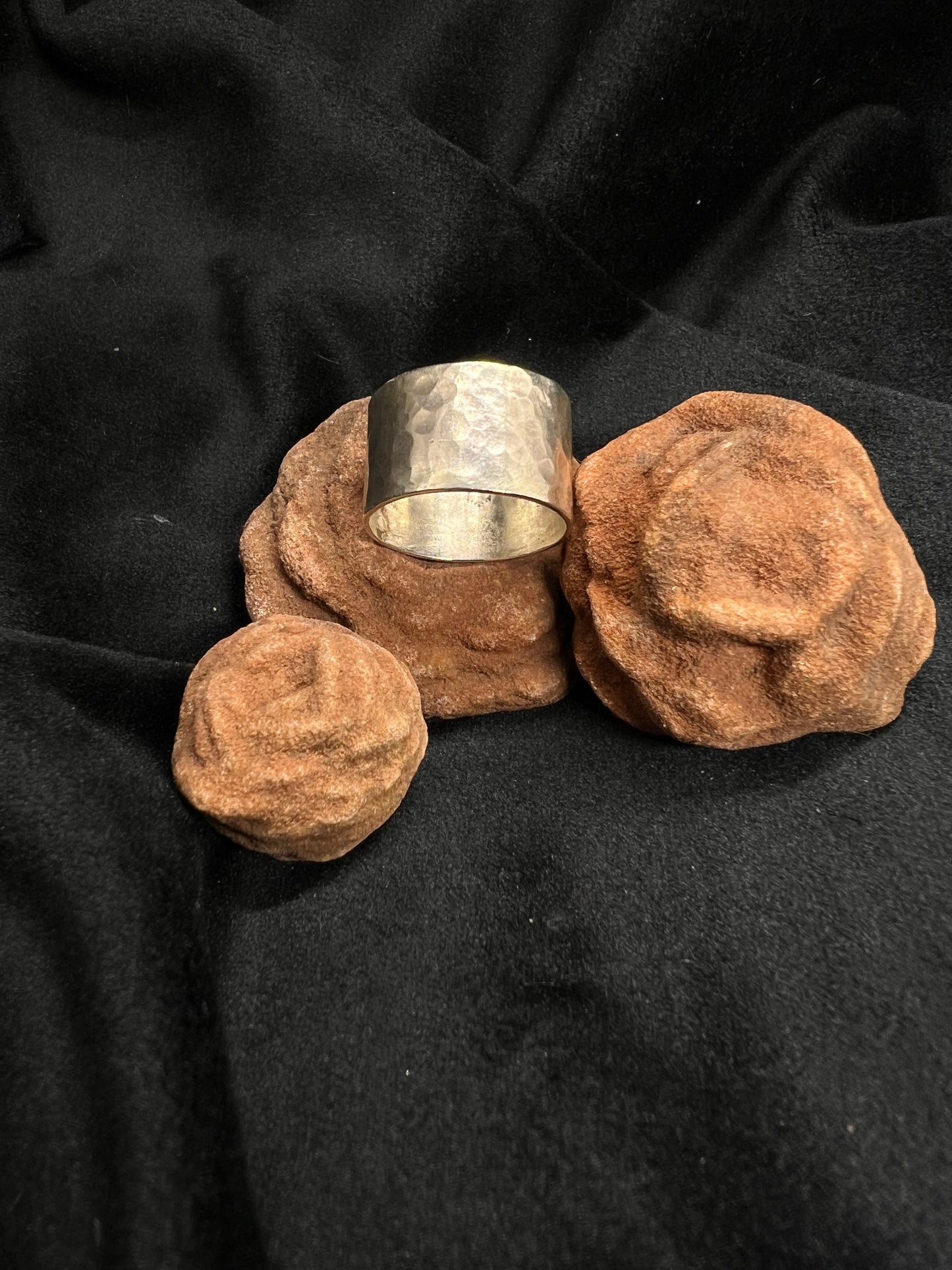 Hammered Cigar Band